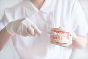 木更津市清見台の歯科医院、清見台いしい歯科では、歯科衛生士が丁寧に歯磨きの仕方をご指導いたします。お口に合った歯磨き方法で汚れの除去率がアップします。